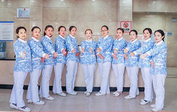 参加医院2018年最美护理团队和最美护士评选