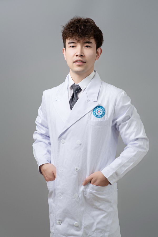 陈宸